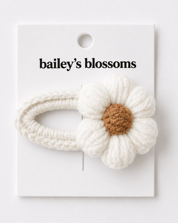Crochet Daisy Clip - White product_type - Bailey's Blossoms